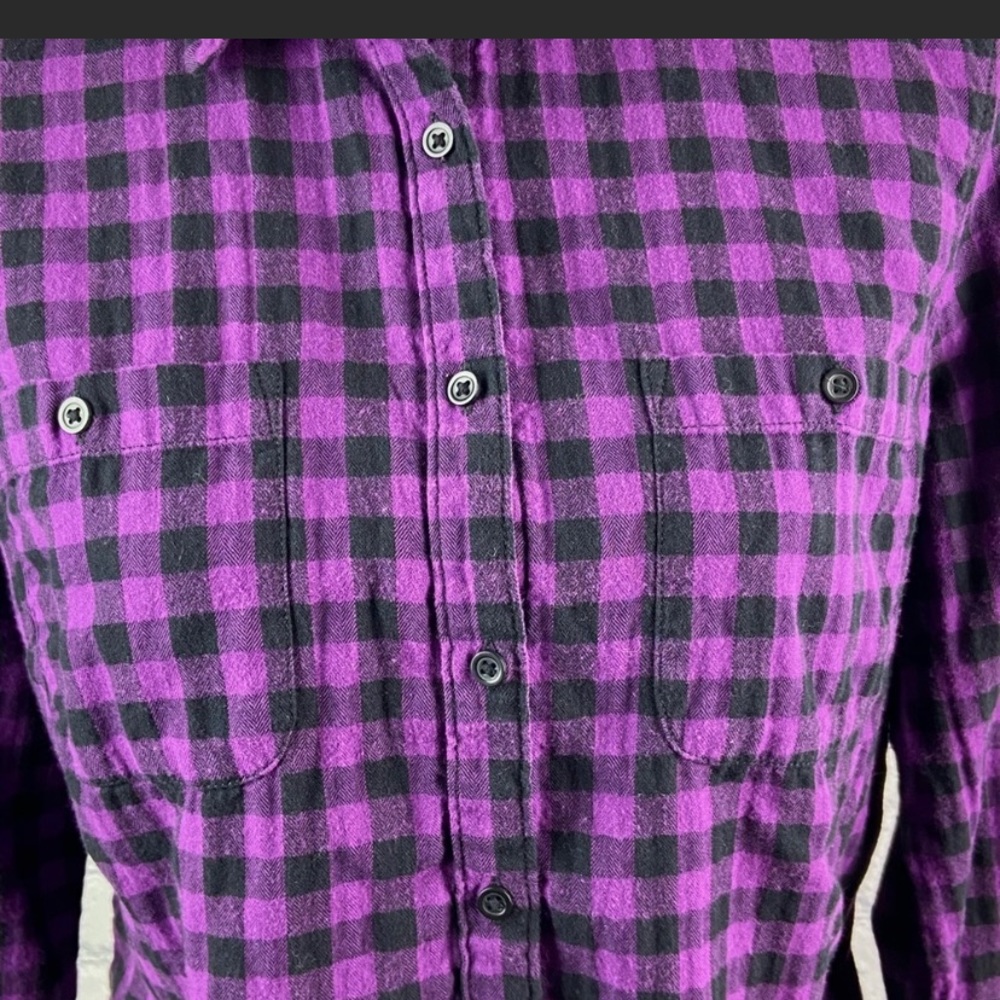 St. John's Bay Womens L Plaid Long Sleeve Shirt